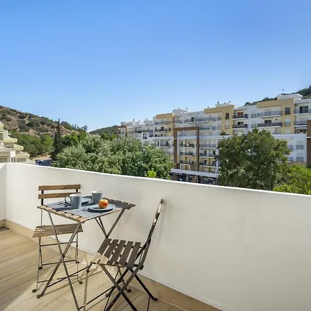 Cool Grey Apartment Albufeira